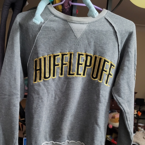 Hufflepuff xs Sweatshirt - Picture 2 of 5